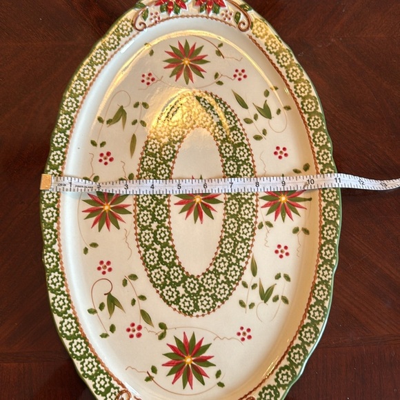 Temp-tations By Tara Old World Holiday Christmas Pointsettia Large Oval Platter - Picture 10 of 10